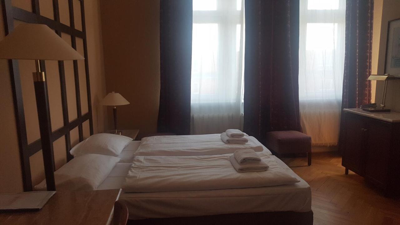 Hotel Am Adenauerplatz Berlin Exterior foto